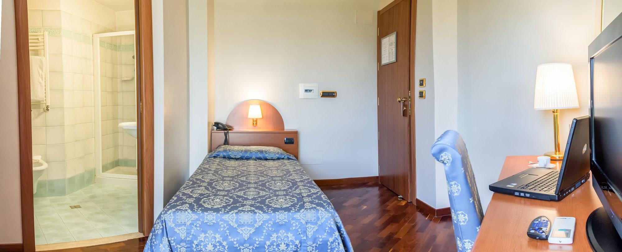 Excel Hotel Roma Ciampino Marino Exterior photo