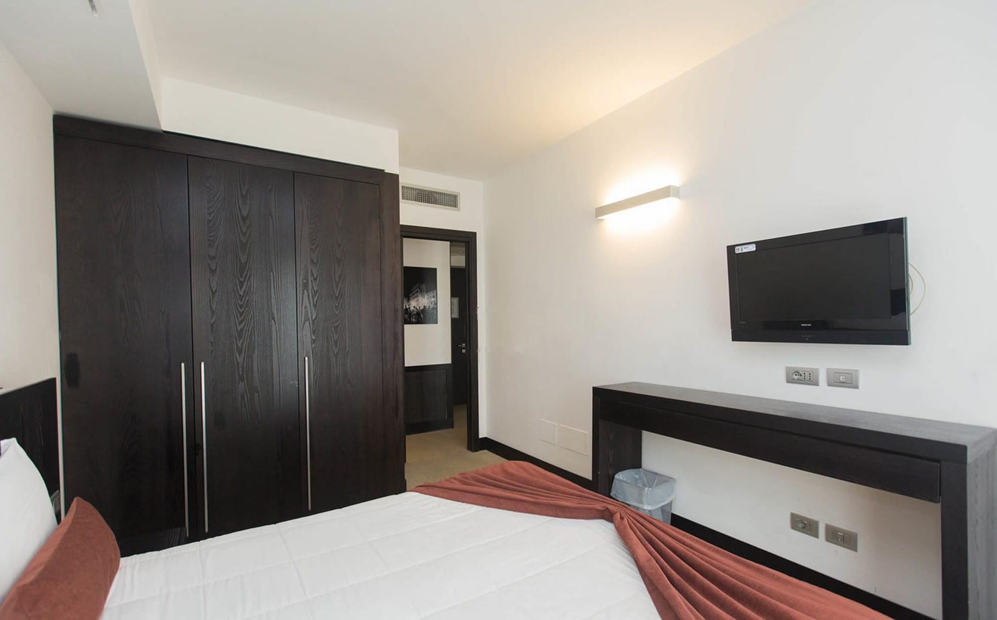 Excel Hotel Roma Ciampino Marino Exterior photo